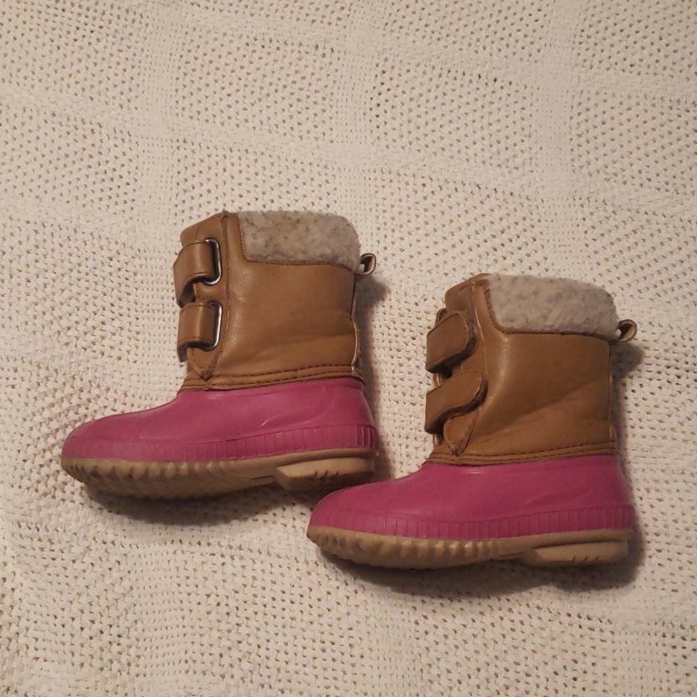 Gap Snow Duck Boots - Picture 2 of 3